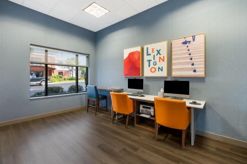 Holiday Inn Express & Suites - Lexington, an IHG Hotel image 11