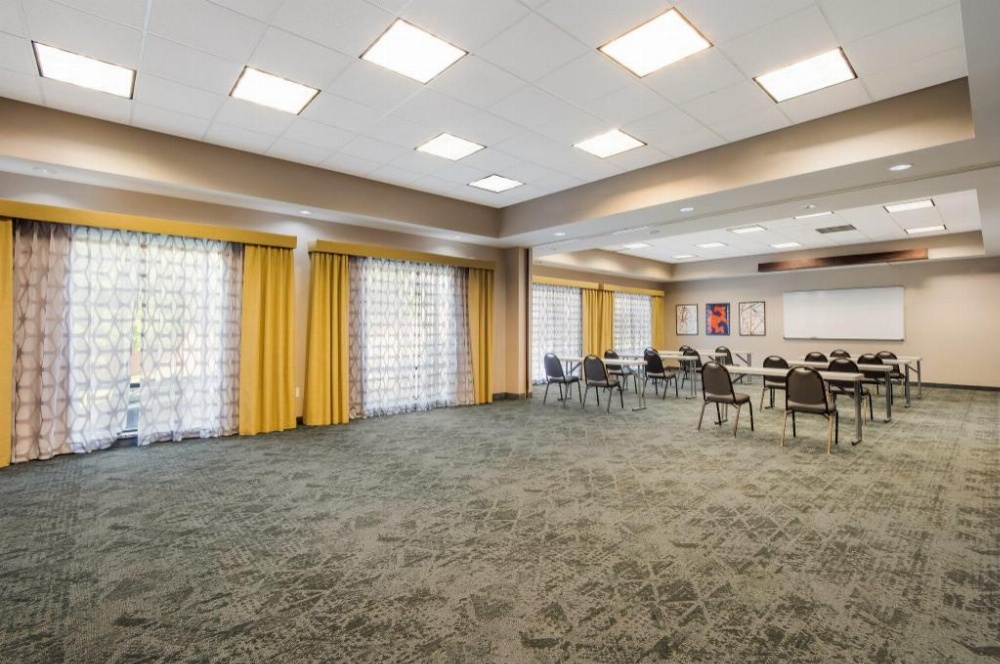 Holiday Inn Express & Suites - Lexington, an IHG Hotel Image 12