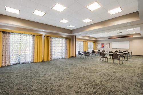Holiday Inn Express & Suites - Lexington, an IHG Hotel image 12